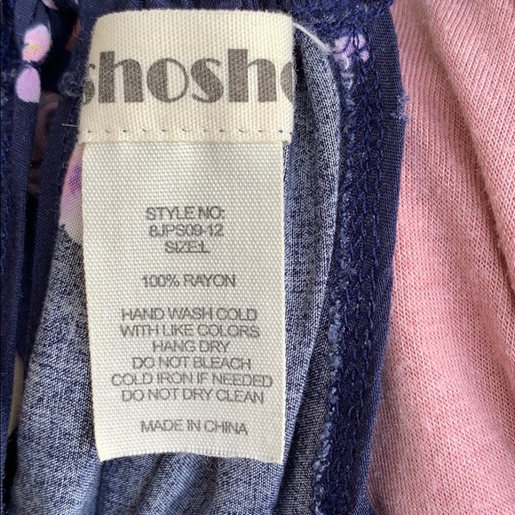 Navy w/ Pink Petals 🌸 Jumper - Picture 4 of 7